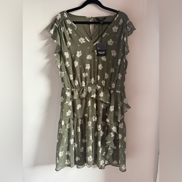 Simply Vera Vera Wang Floral Green Ruffle Dress - Picture 1 of 13